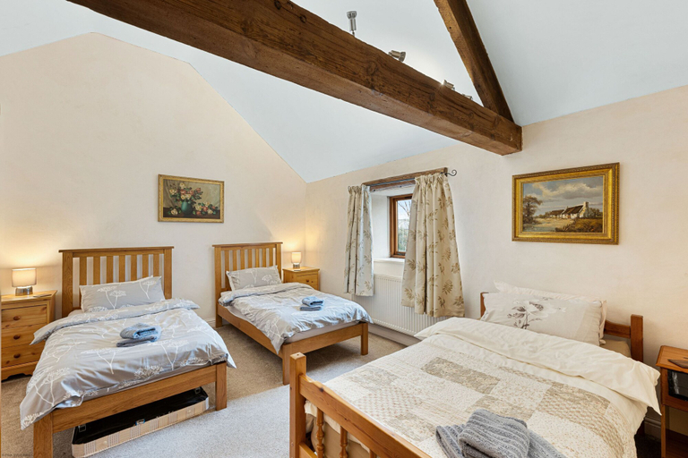 Room 5, Host Stay The Barn - Upper Farm, Derbyshire