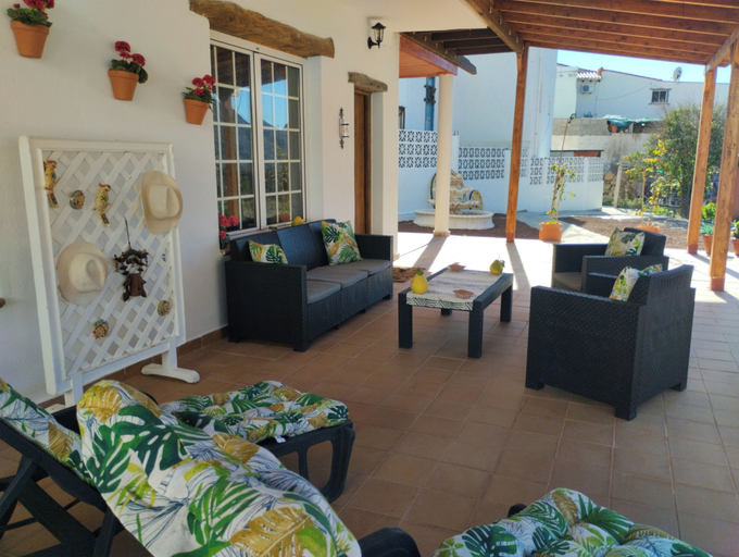 Terrace/patio 3, La Casita Fataga Sleeps 4 With Garden, Las Palmas