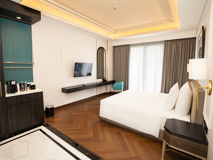Bedroom 13