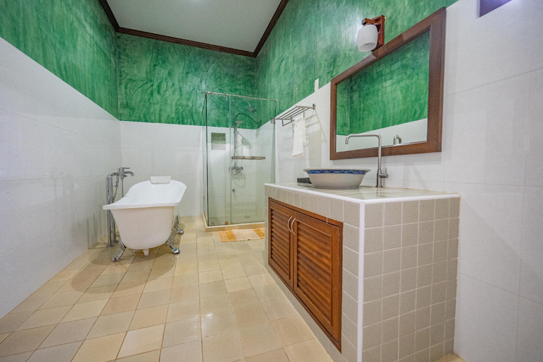 Bathroom 5