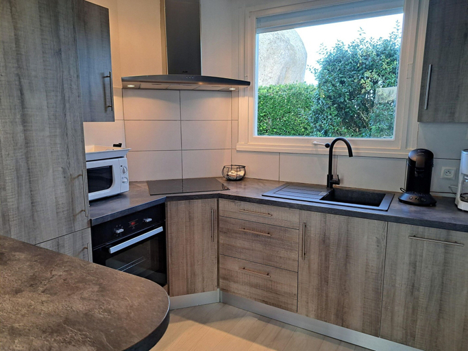 Private kitchen 4, Wellness Holiday Home on the Breton Coast-formerly TUI Ferienhaus, Finistère