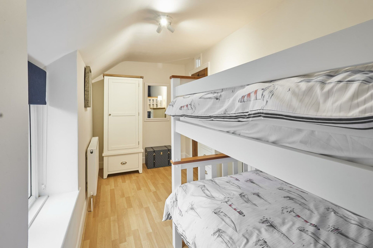 Room 5, Host Stay Cedar Cottage, Northumberland