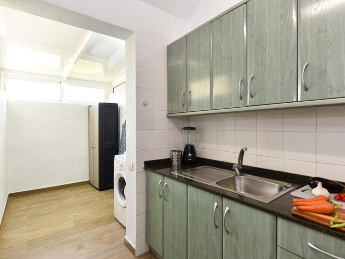 Private kitchen 5, Bungalow in Maspalomas Near Beaches & Pool, Las Palmas
