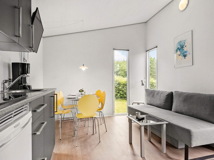 Private kitchen 4, 6 Person Holiday Park Home in Aarhus N, Århus