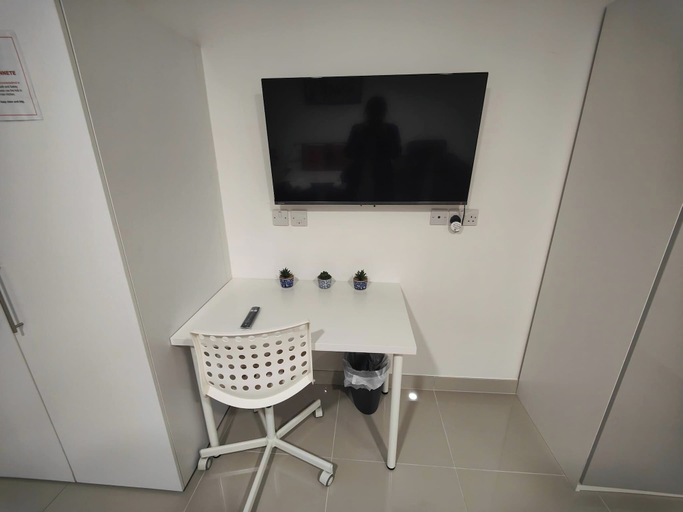 Interior 3, Leeds 3 Bed En-suites Apartment Retreat- Sleeps 9, Leeds