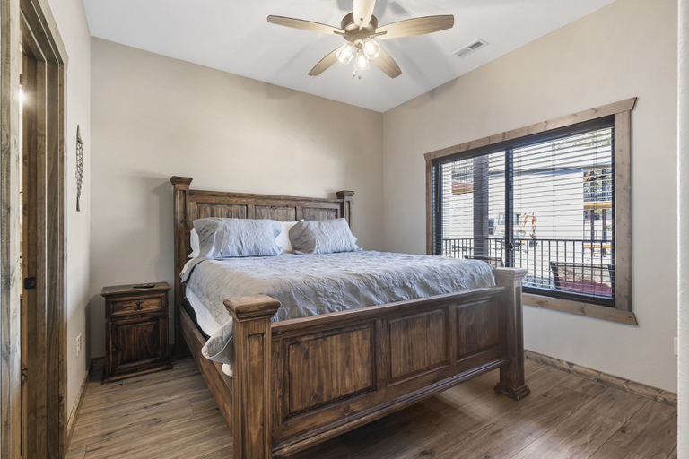 Bedroom 4, Table Rock Resorts at Indian Point, Stone