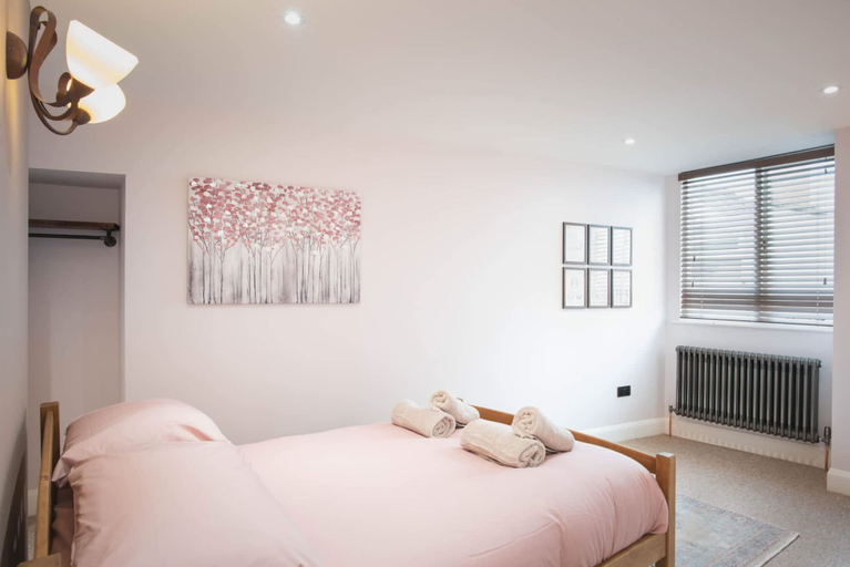 Room 2, Host Stay Baker s Loft, Dorset