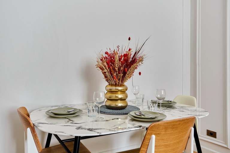 Dining, Magnificent Apartment Etoile, Paris