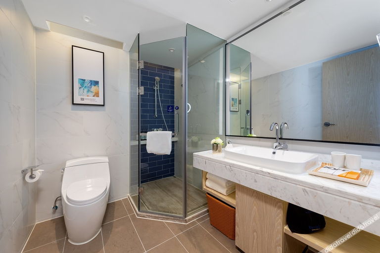 Bathroom 3, Kyriad Marvelous Hotel Shenzhen Longgang Nanlian Metro Station, Shenzhen