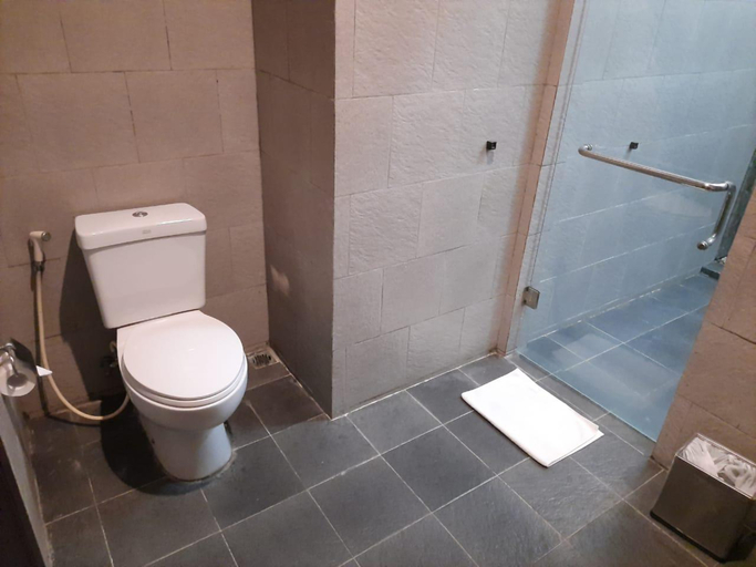 Bathroom 5