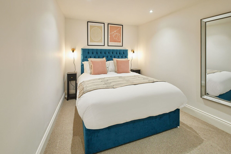 Room 5, Host Stay Driftwood Apartment, North Yorkshire