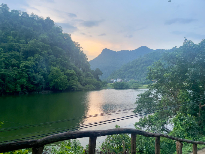 Public Area 2, Ba Be Lakeside Bungalow, Ba Bể