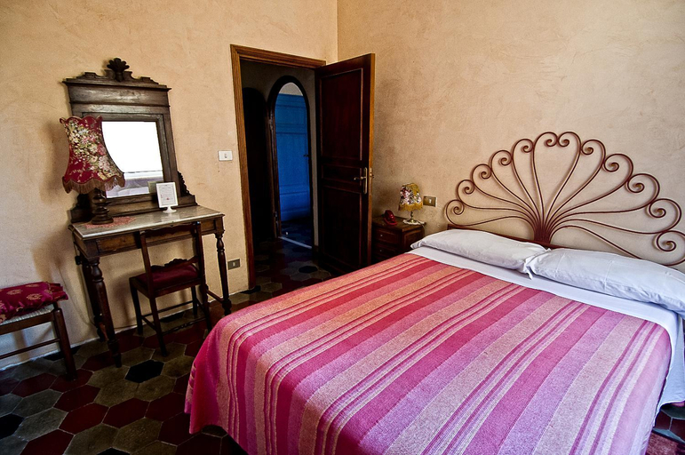 Bedroom 8