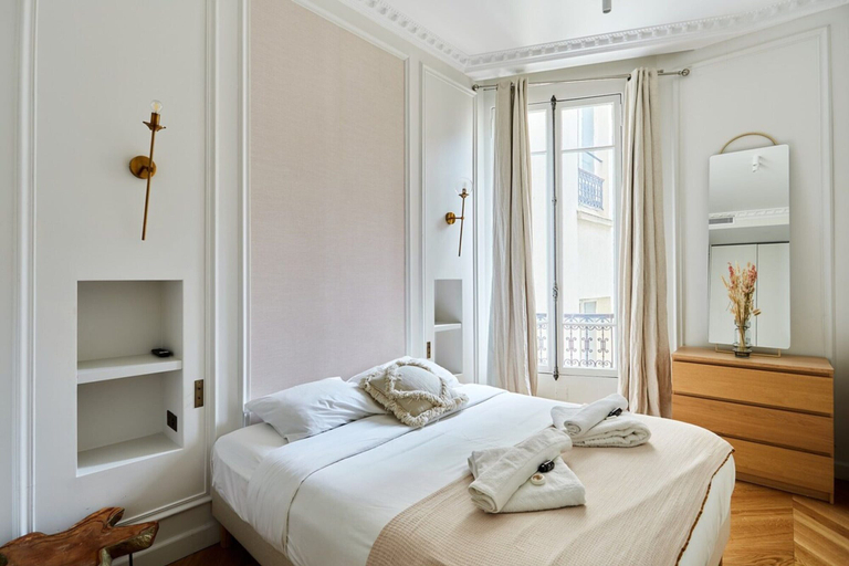 Room 4, Magnificent Apartment Etoile, Paris