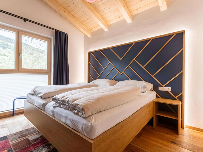 Room 2, Beautiful Apartment With Balcony, Murau