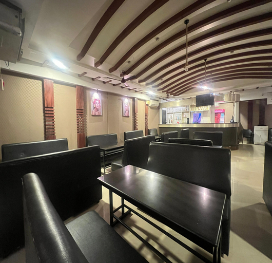 Food & Drinks 5, Le Ideal Suites, Puducherry
