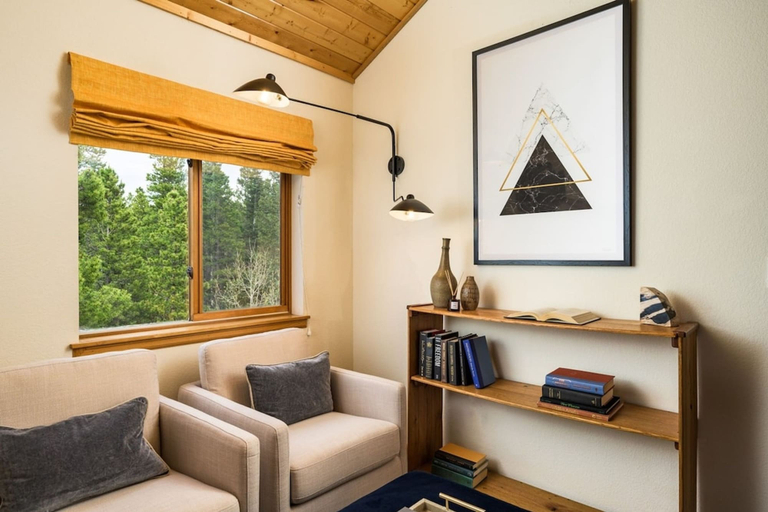 Room 4, Serene Retreat Amazing Views Hottub Sauna Xbox, Gilpin