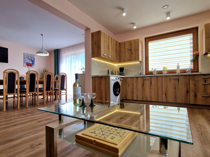 Private kitchen 5, Holiday Home Wisniowa With Pool and Nature, Strzyżów
