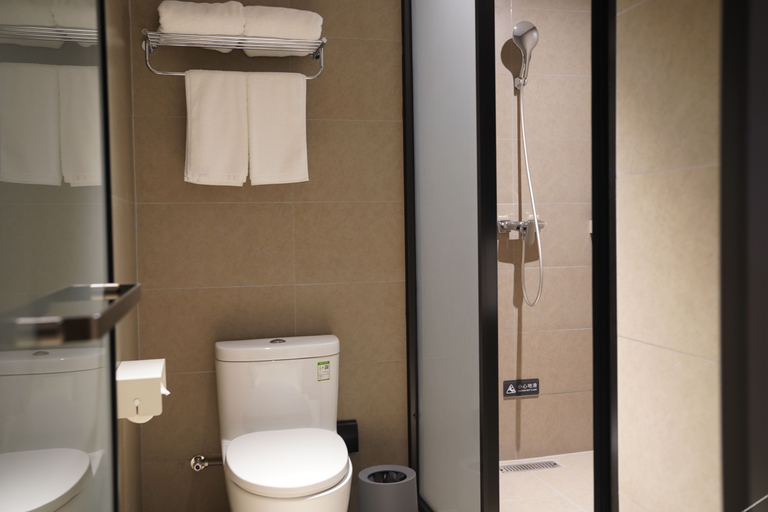 Bathroom 3, Hanting Hotel Jiexiu Municipal Government, Jinzhong