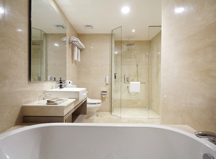 Bathroom 7
