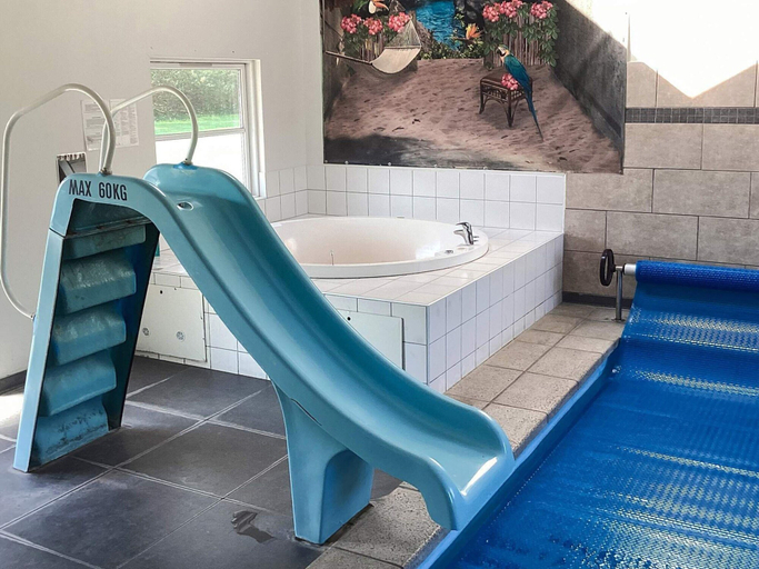 Pool 3, 4 Star Holiday Home in Idestrup, Guldborgsund