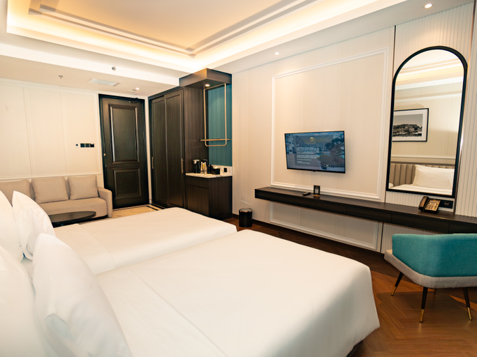 Bedroom 12