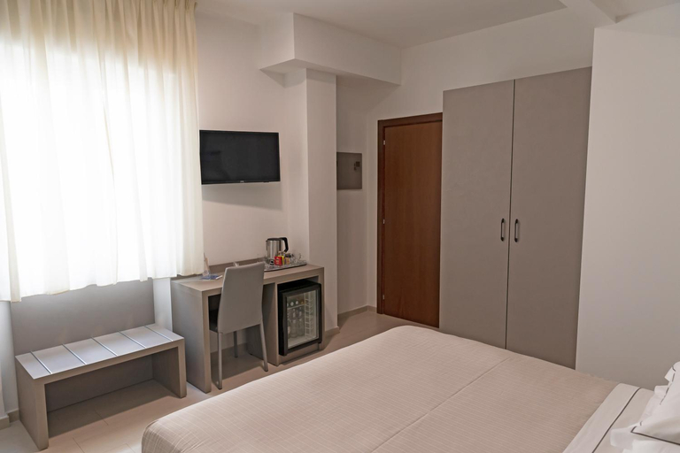 Bedroom 3, Hotel Miramare, Latina