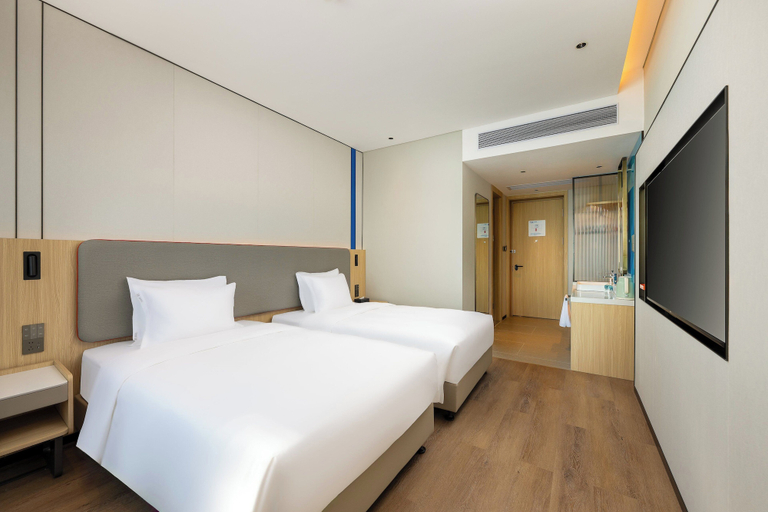 Bedroom 2, Holiday Inn Express Zhanjiang Coast by IHG, Zhanjiang