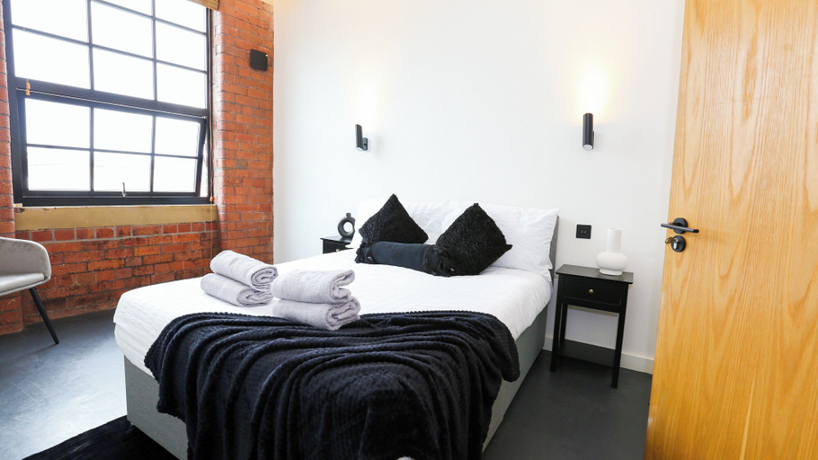 Bedroom 3, The Nichols Building Spacious 3-bedroom Apartment, Sheffield