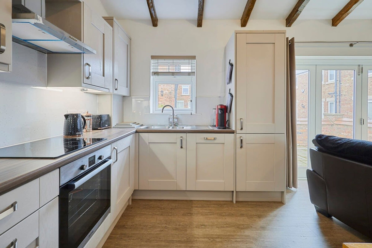 Room 4, Host Stay Jubilee Close, North Yorkshire