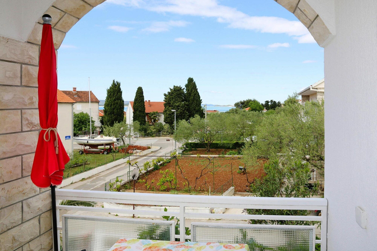 Others 3, Sunny Terrace Apartment in Biograd, Biograd na Moru