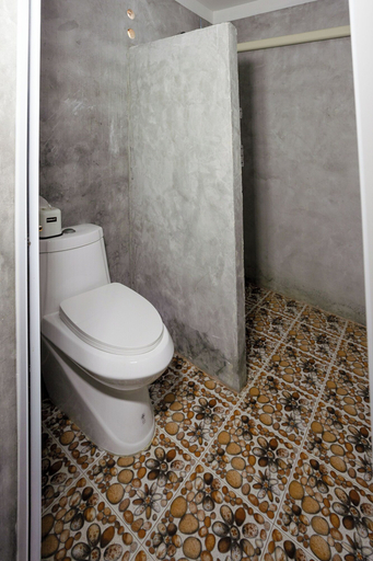 Bathroom 4, PhuLanta Resort, Ko Lanta