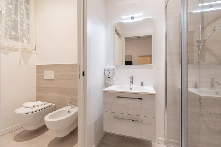 Bathroom 3, Palazzetto La Quadra di San Faustino - F&L Apartment, Brescia