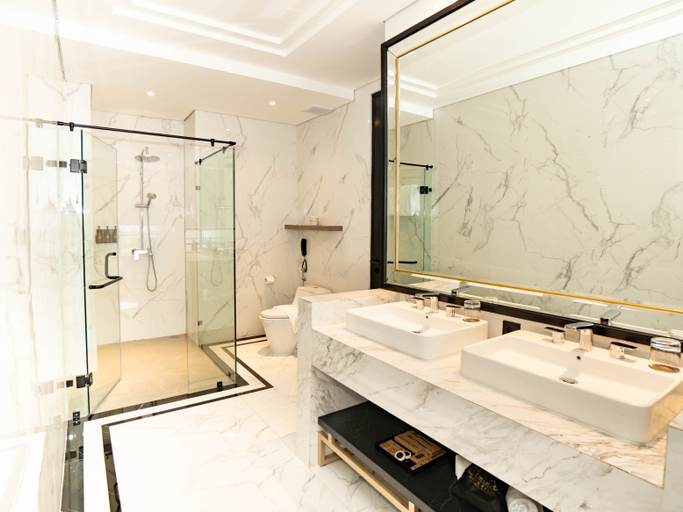 Bathroom 9