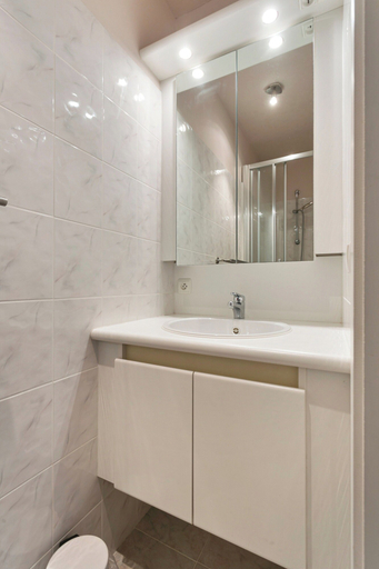 Bathroom 5, Apartment in Blankenberge by the Beach, West-Vlaanderen