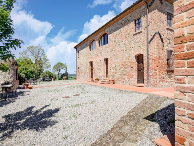 Exterior 5, Apartment in Peccioli with Pool and Wine Tasting, Pisa