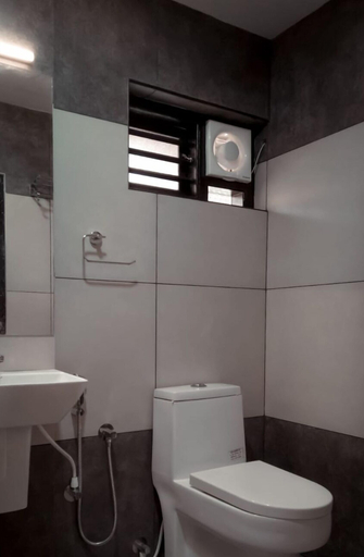 Bathroom 3, Casa Wyna family Ayur center, Wayanad
