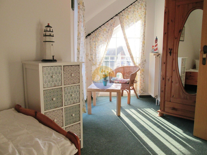 Room 2, Schicke Doppelhaushalfte in Nessmersiel, Aurich