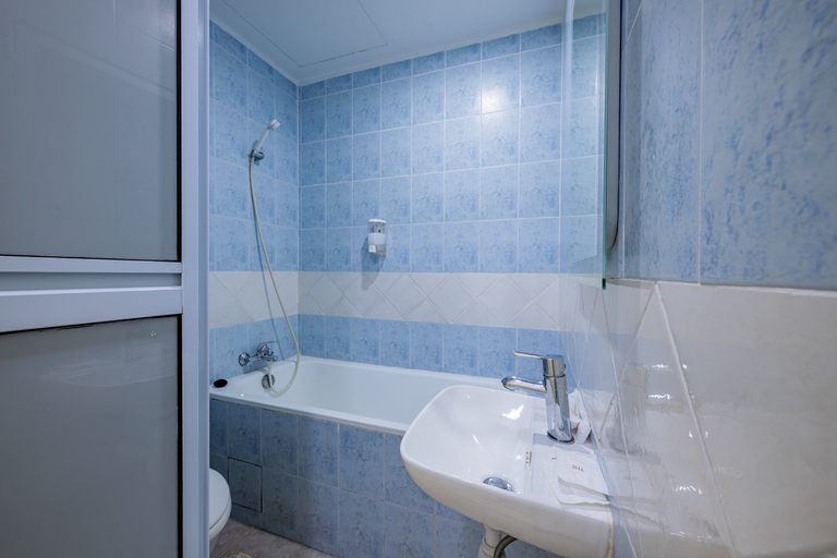 Bathroom 4
