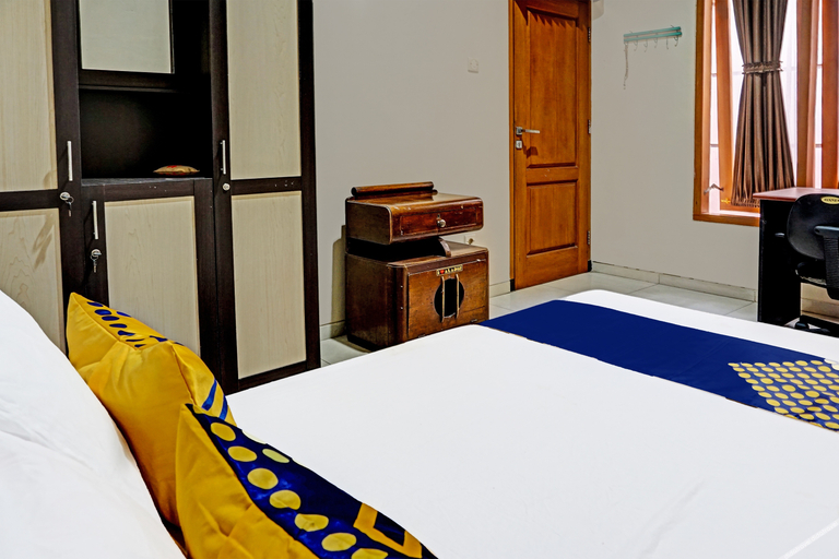 Bedroom 3, Hotel O Sumpil Syariah, Malang