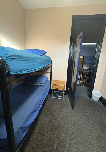 Bedroom 2, Albany Bayview Lodge, Albany