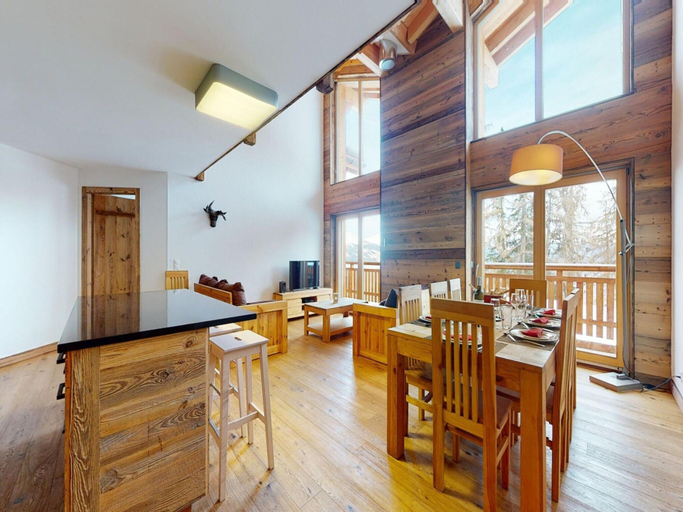 Others 5, Apartment in Ski In Ski Out location, Conthey