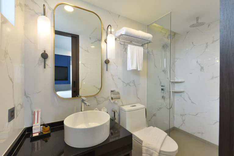 Bathroom 17