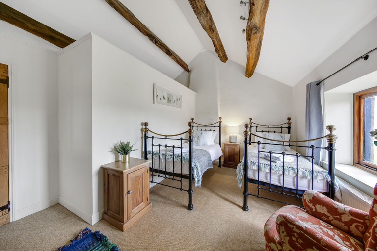 Room 5, Host Stay Lakeview Cottage - Upper Hulme, Staffordshire