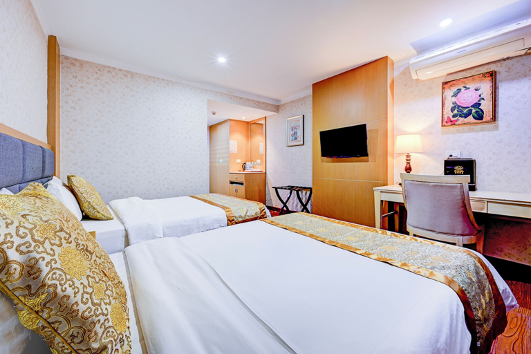 Bedroom 13