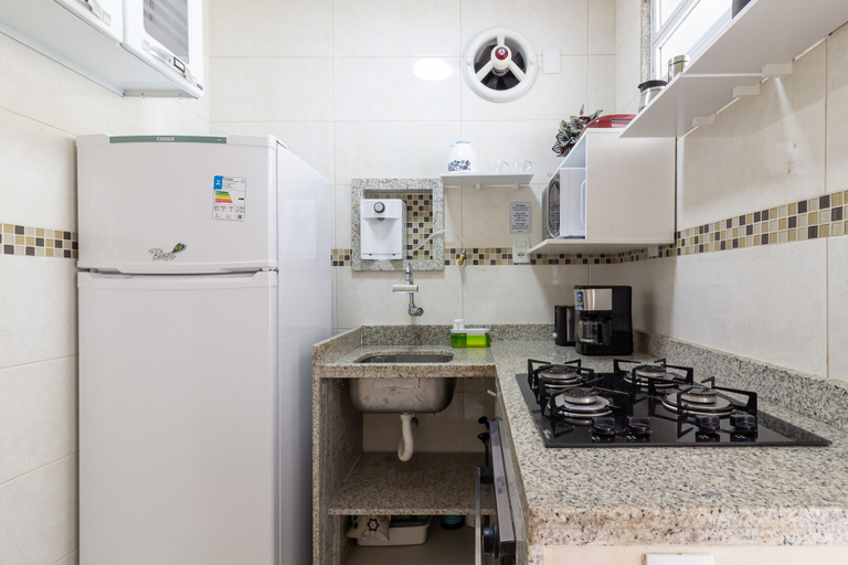 Room 3, Cosy in Copacabana 7 Minutes From the Beach Fm211, Rio de Janeiro