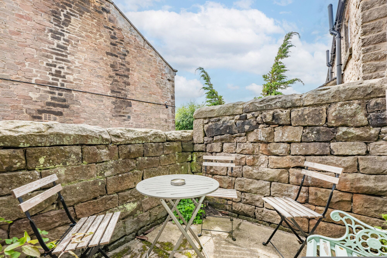 Room 3, Host Stay Nine Ladies, Derbyshire