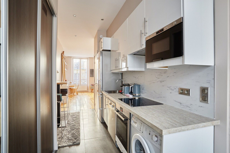 Private kitchen 3, Superb Apartment Avenue Montaigne/saint Honore, Paris