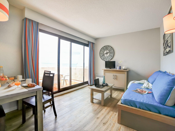 Dining 2, Apartment in Collioure With Stunning Sea Views, Pyrénées-Orientales