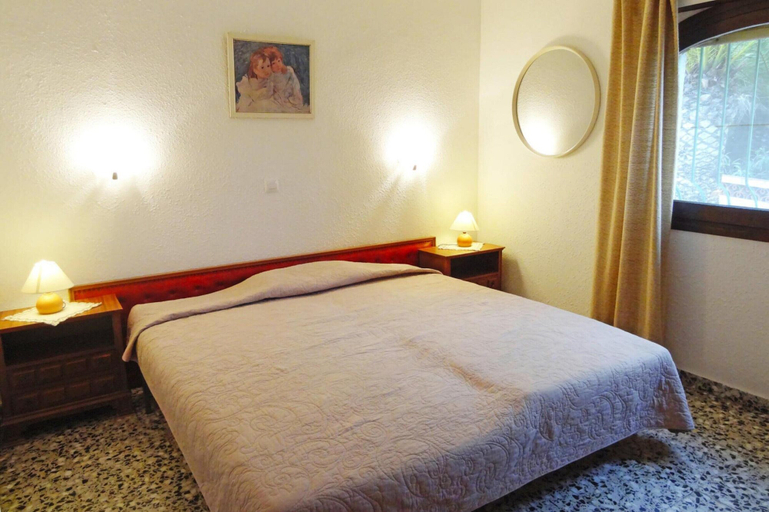 Room 2, Holiday Home in Calpe With Private Pool, Alicante